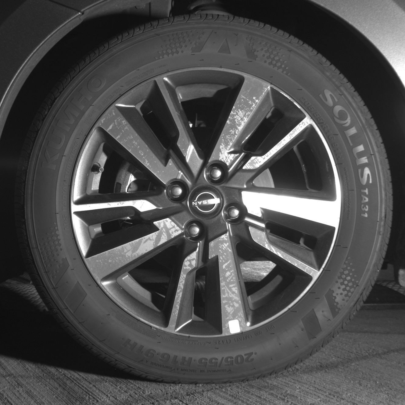 Used 2025 Nissan Versa SV image 12