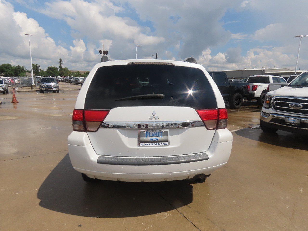 Used 2011 Mitsubishi Endeavor LS FWD image 13