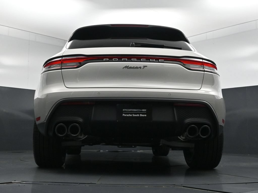 New 2026 Porsche Macan Turbo AWD/4WD image 25