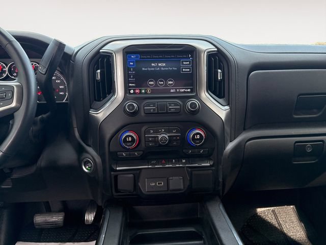 Used 2022 Chevrolet Silverado 1500 RST w/ Bed Protection Package AWD/4WD image 11