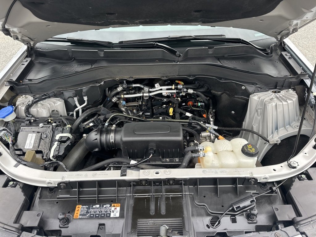 Used 2022 Ford Explorer XLT w/ Equipment Group 202A image 36