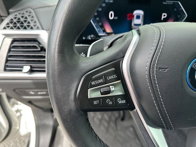 Used 2025 BMW X5 xDrive50e w/ Executive Package AWD/4WD image 18