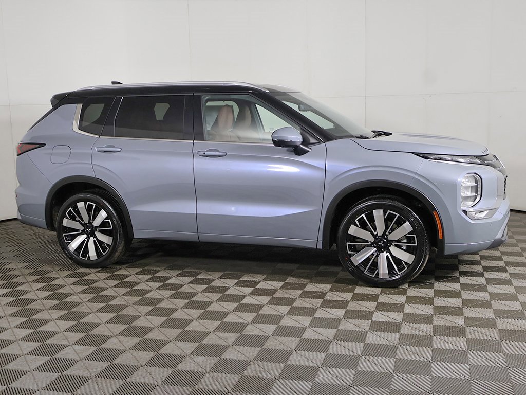 New 2025 Mitsubishi Outlander SEL image 19