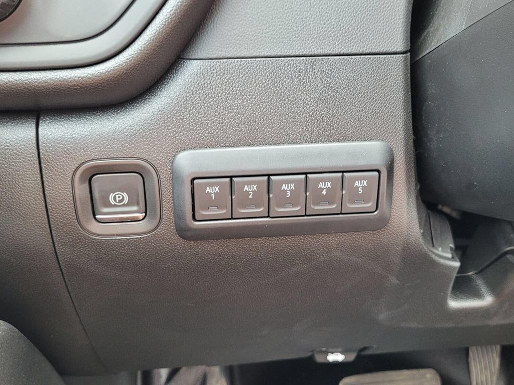 New 2025 Chevrolet Silverado 3500 W/T w/ WT Convenience Package AWD/4WD image 19