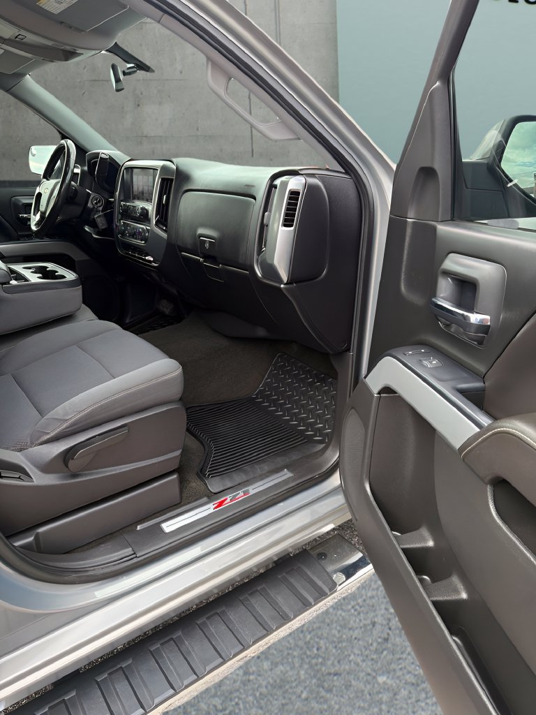 Used 2017 Chevrolet Silverado 1500 LT w/ Texas Edition AWD/4WD image 18