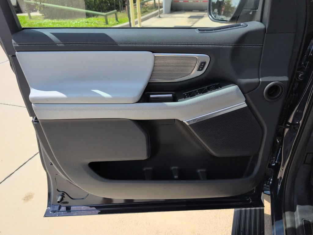New 2027 Ford Expedition Platinum AWD/4WD image 26