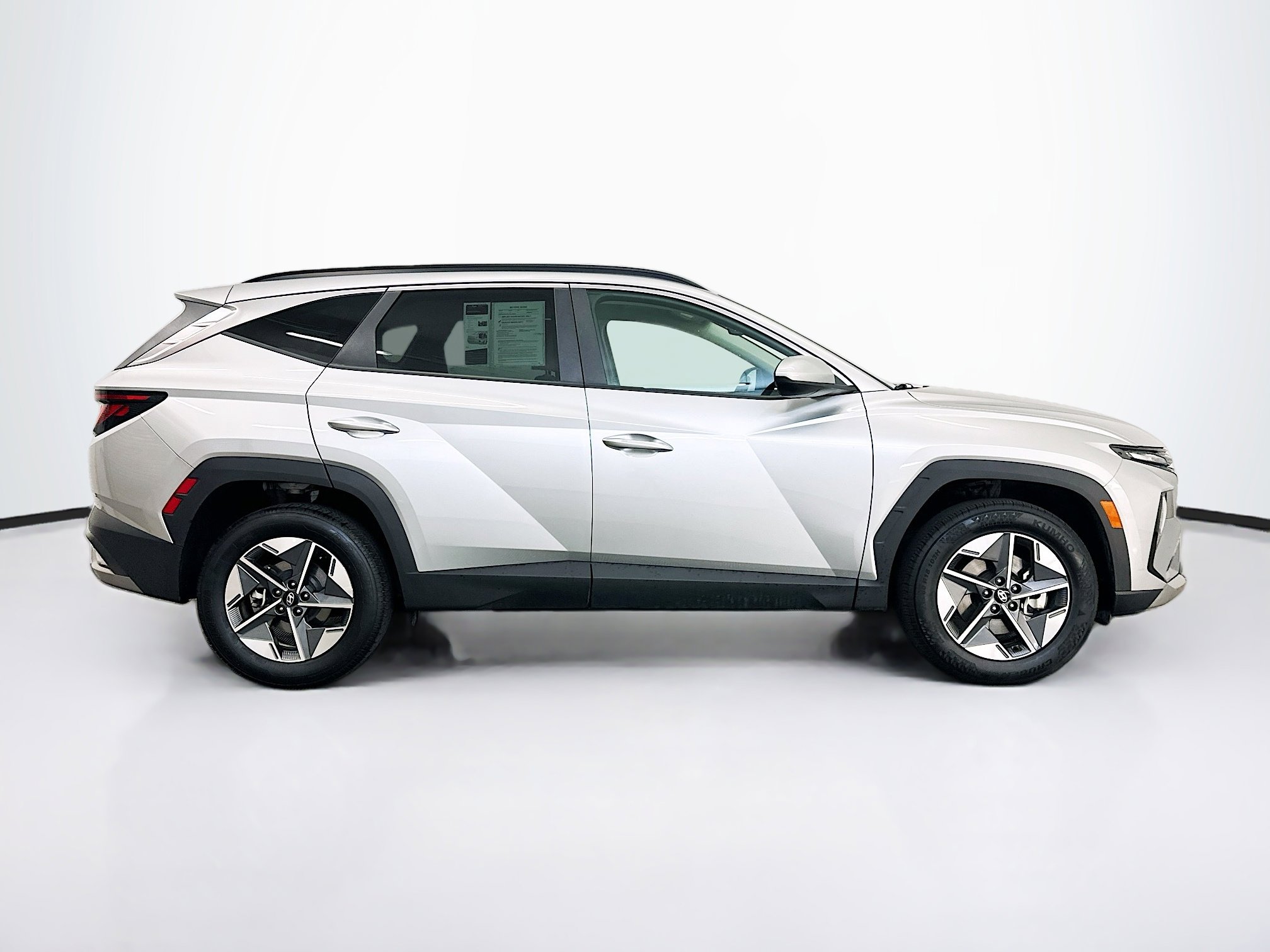 Used 2025 Hyundai Tucson SEL AWD/4WD image 10