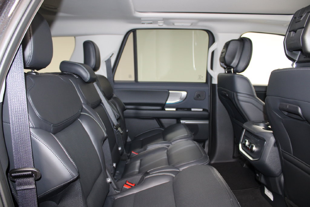 New 2027 Ford Expedition Max Platinum w/ Driver's Package RWD image 30