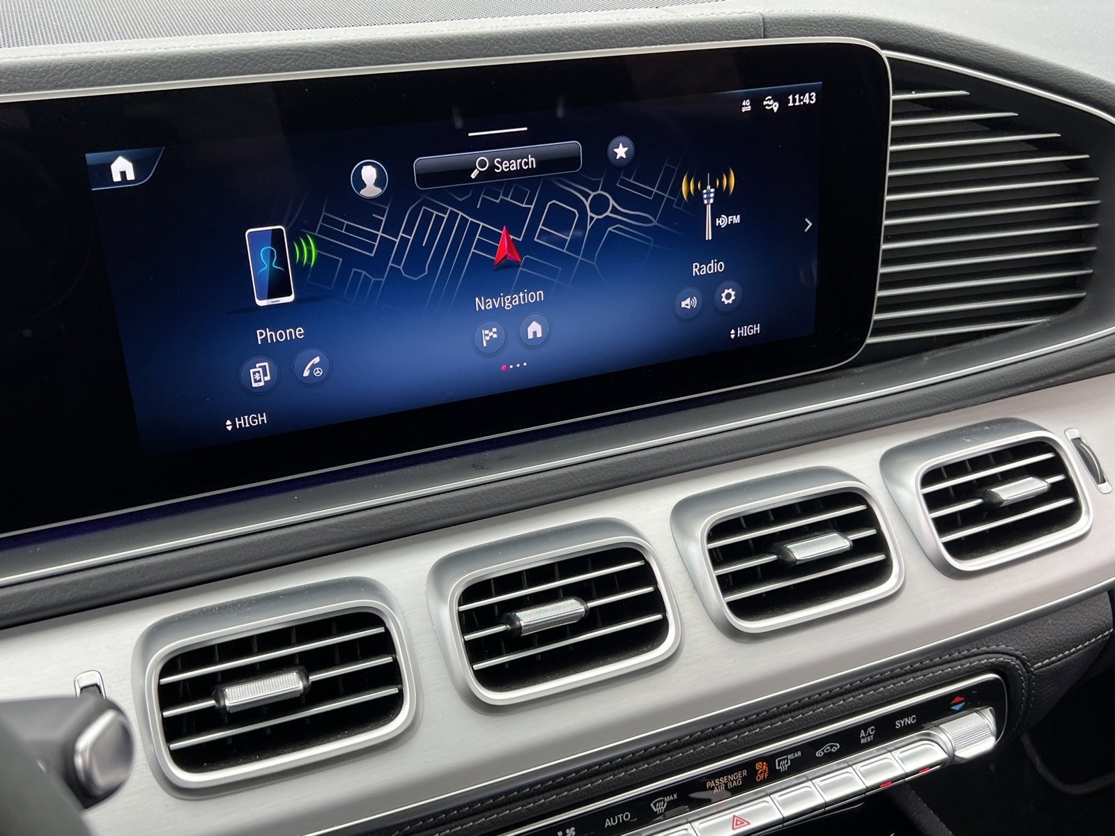 Used 2025 Mercedes-Benz GLE 53 AMG 4MATIC Coupe image 29