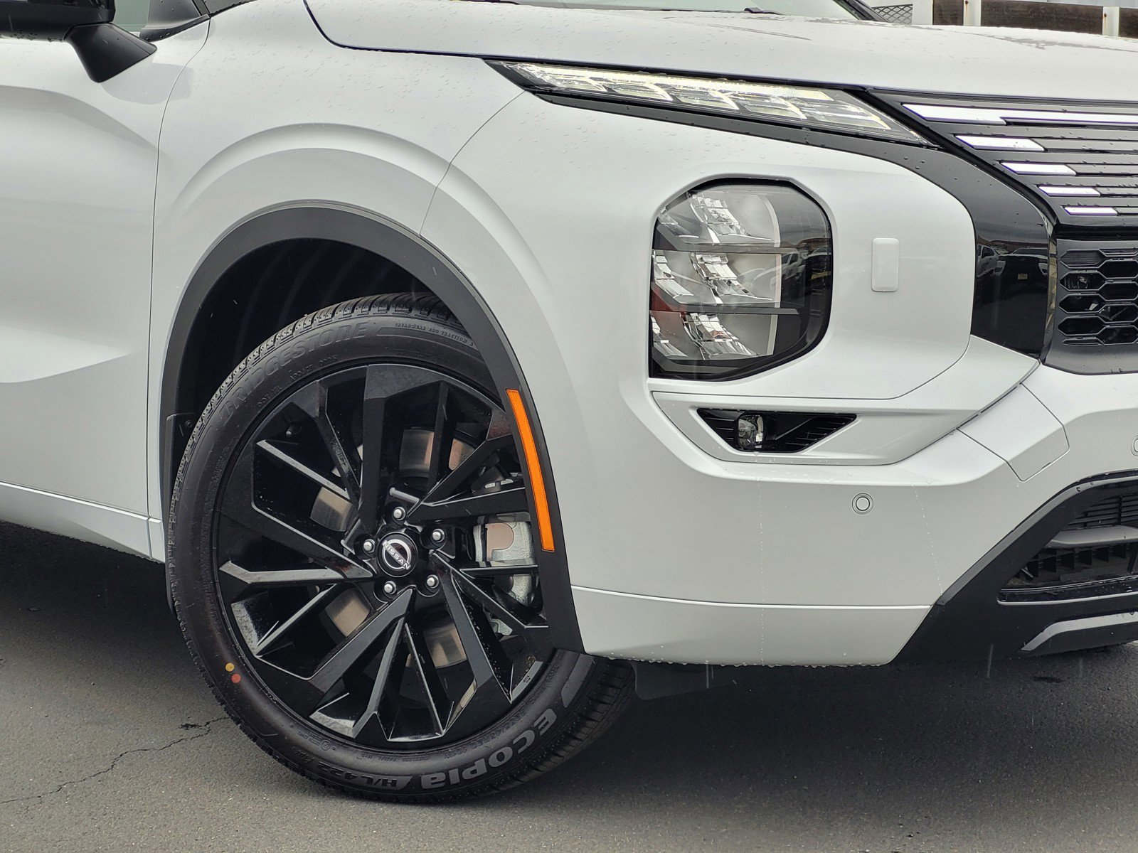 New 2026 Nissan Rogue Platinum image 3