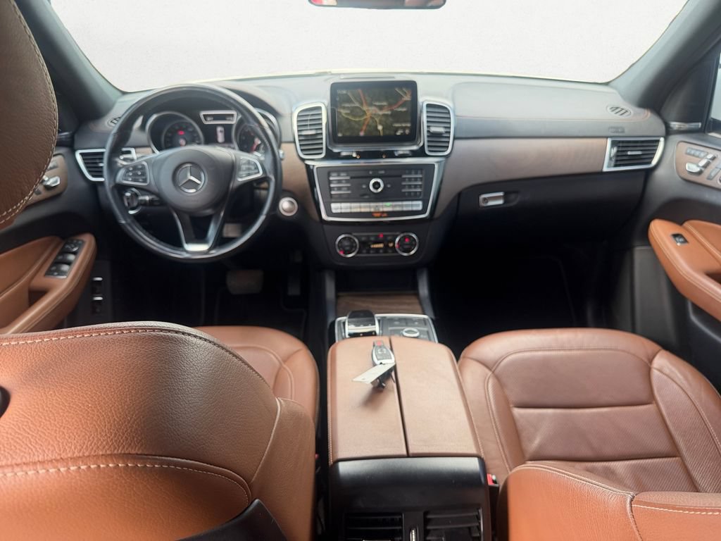 Used 2017 Mercedes-Benz GLS 450 4MATIC image 9