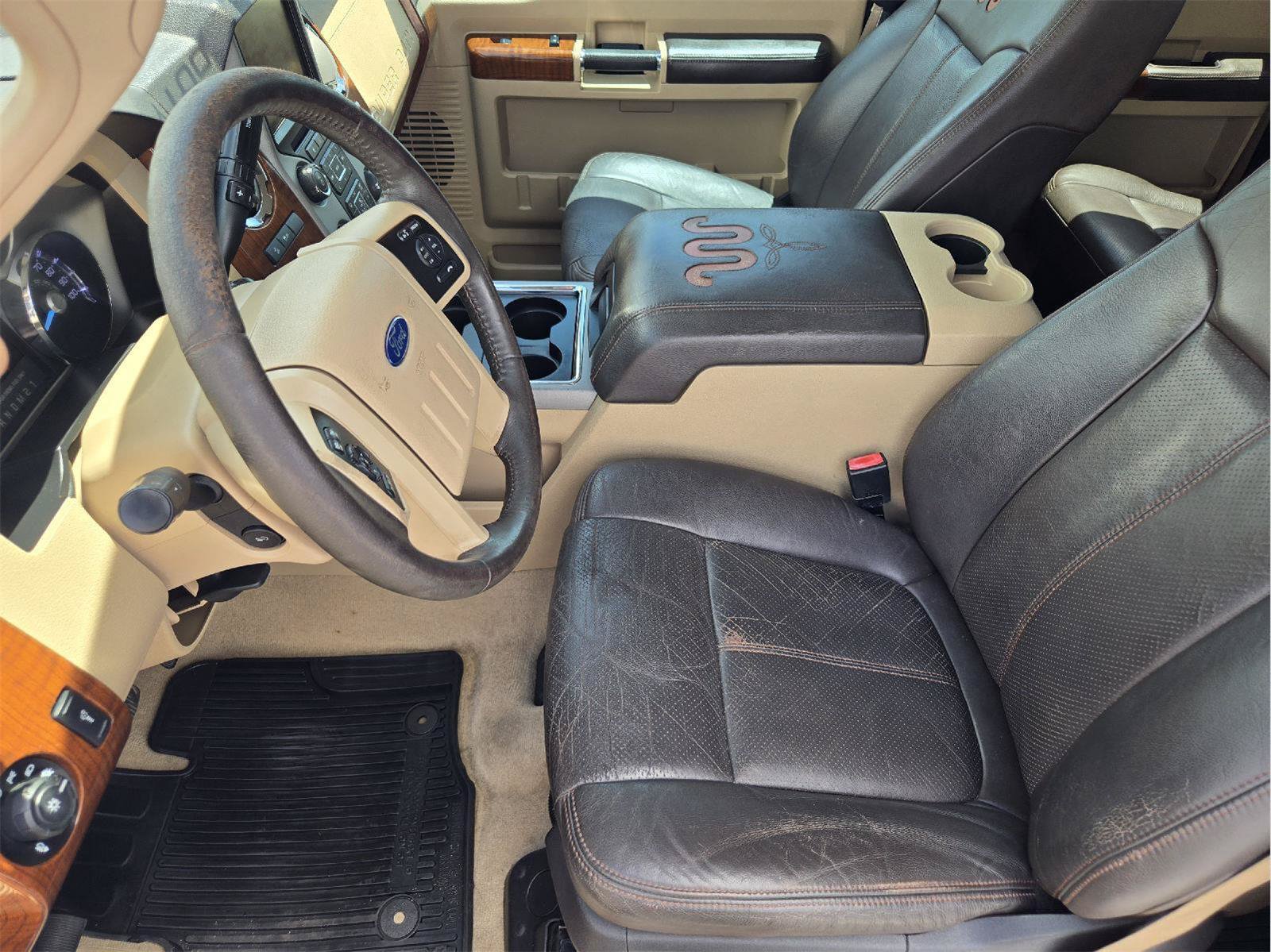 Used 2015 Ford F250 King Ranch w/ FX4 Off-Road Package AWD/4WD image 13