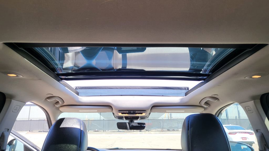 Used 2022 Nissan Rogue SL w/ SL Premium Package image 38