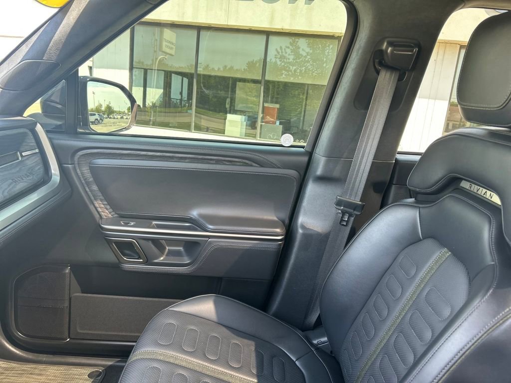 Used 2023 Rivian R1T Adventure AWD/4WD image 18