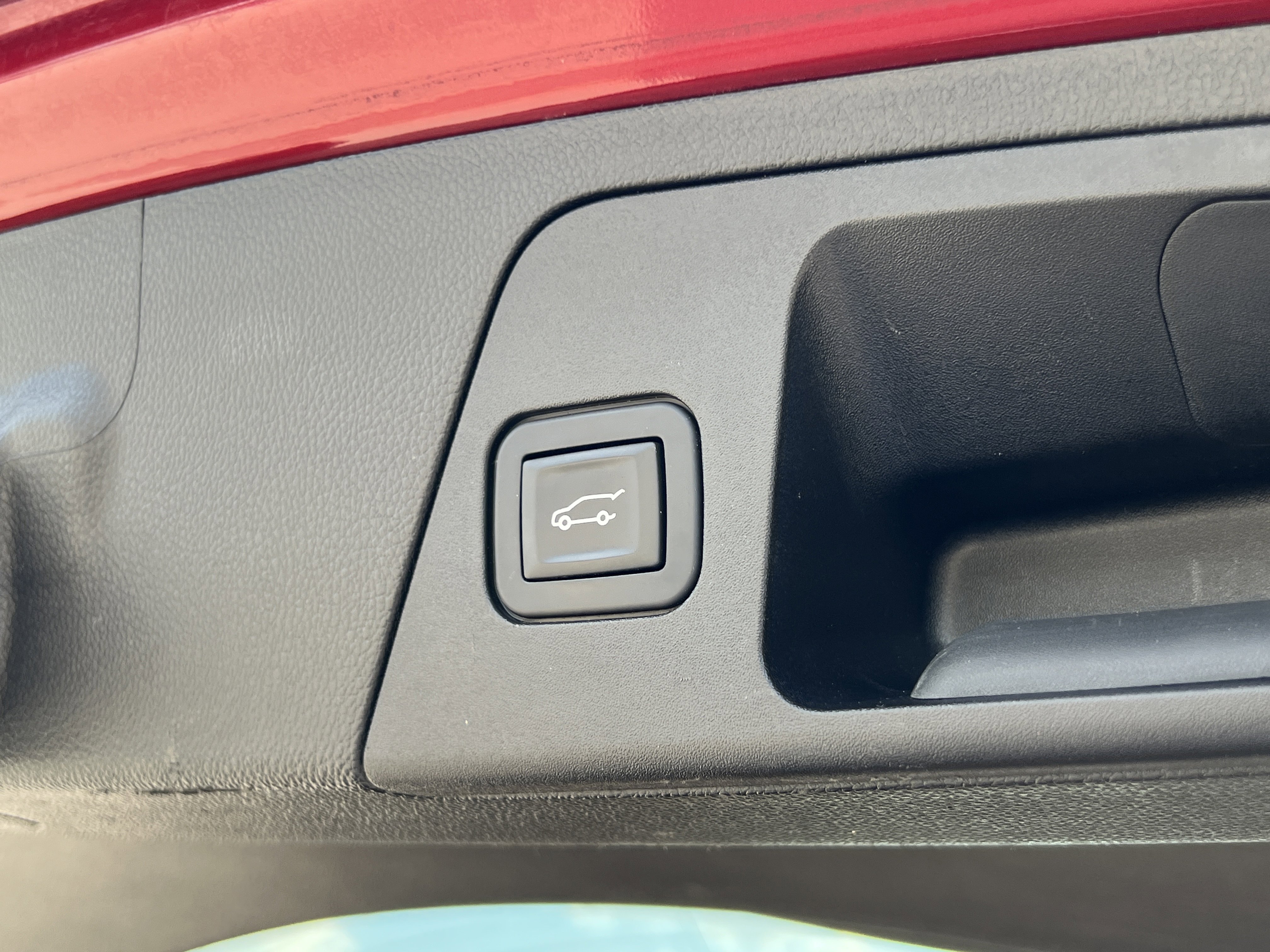 Used 2017 Buick Envision Essence FWD image 31