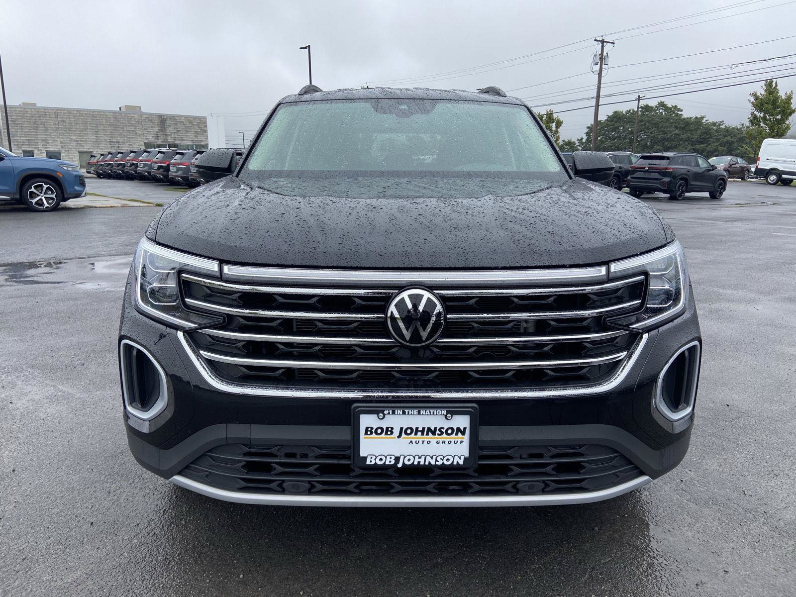Used 2026 Volkswagen Atlas SE AWD/4WD image 2