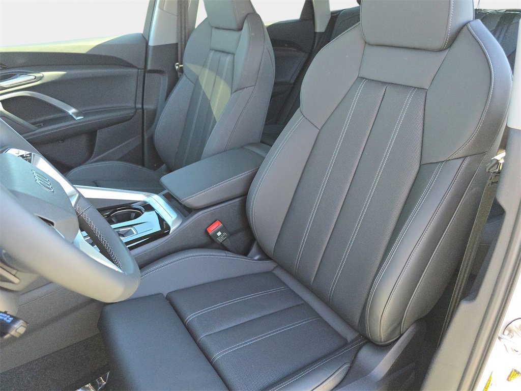 New 2025 Audi Q5 Prestige image 15
