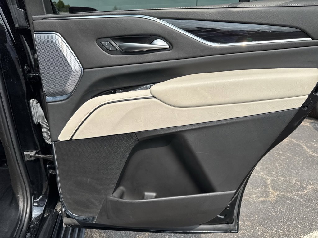 Used 2024 Cadillac Escalade Sport w/ LPO, ONYX Package AWD/4WD image 46