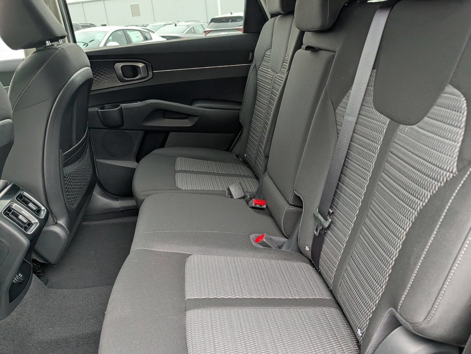 New 2026 Kia Sorento LX FWD image 23