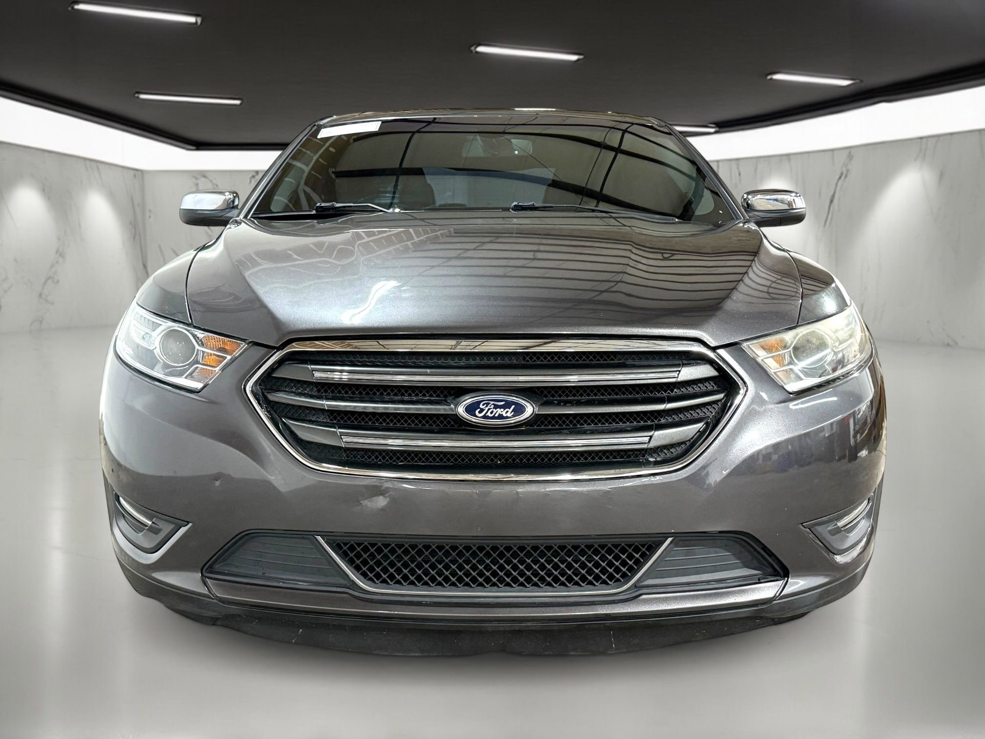 Used 2015 Ford Taurus Limited image 6