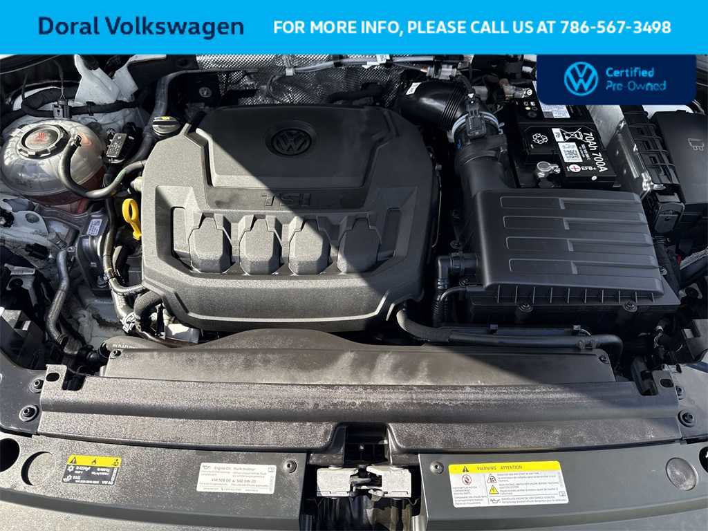 Certified 2024 Volkswagen Tiguan SE R-Line image 12