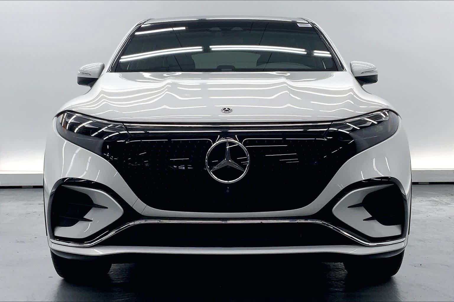 Certified 2023 Mercedes-Benz EQS 580 4MATIC SUV image 8