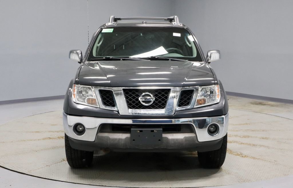 Used 2011 Nissan Frontier SL image 7
