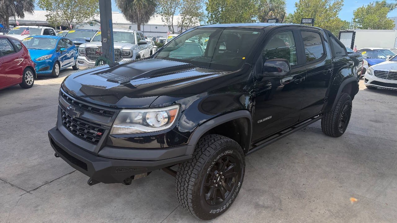 Used 2019 Chevrolet Colorado ZR2 w/ ZR2 Midnight Special Edition AWD/4WD image 1