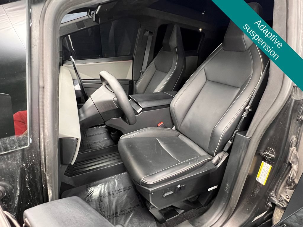 Used 2024 Tesla Cybertruck Cyberbeast AWD/4WD image 4