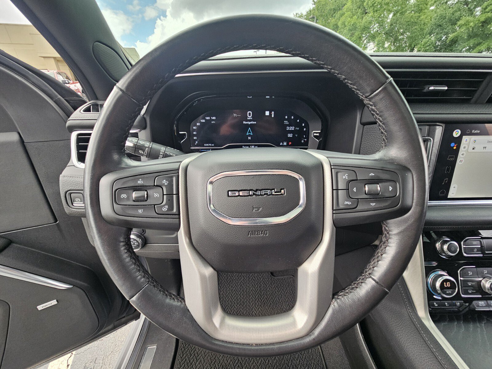 Used 2022 GMC Yukon XL Denali AWD/4WD image 26