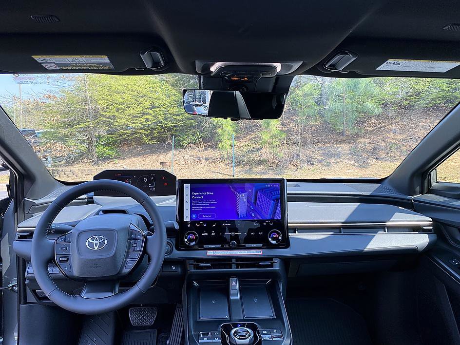 Certified 2026 Toyota bZ image 18