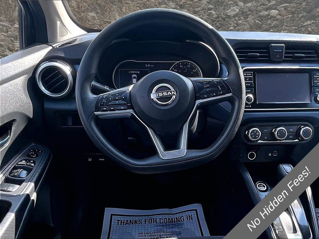 Used 2023 Nissan Versa SV FWD image 5