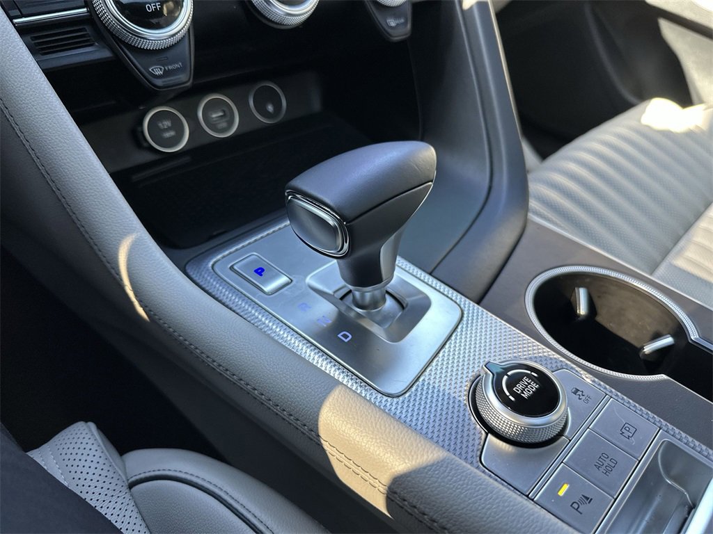 Used 2022 Genesis G70 2.0T w/ Prestige Package image 12