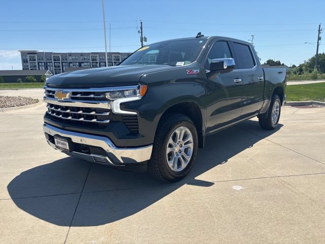 Used 2025 Chevrolet Silverado 1500 LTZ w/ LTZ Premium Package AWD/4WD video 2