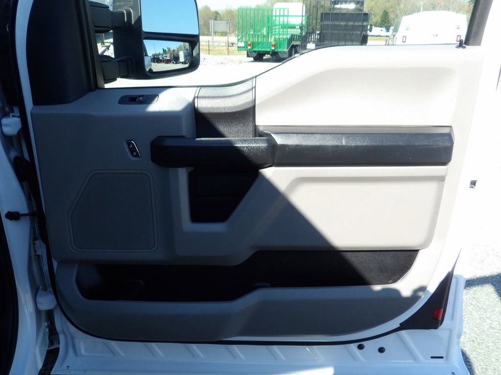 Used 2019 Ford F250 XL w/ Power Equipment Group image 38