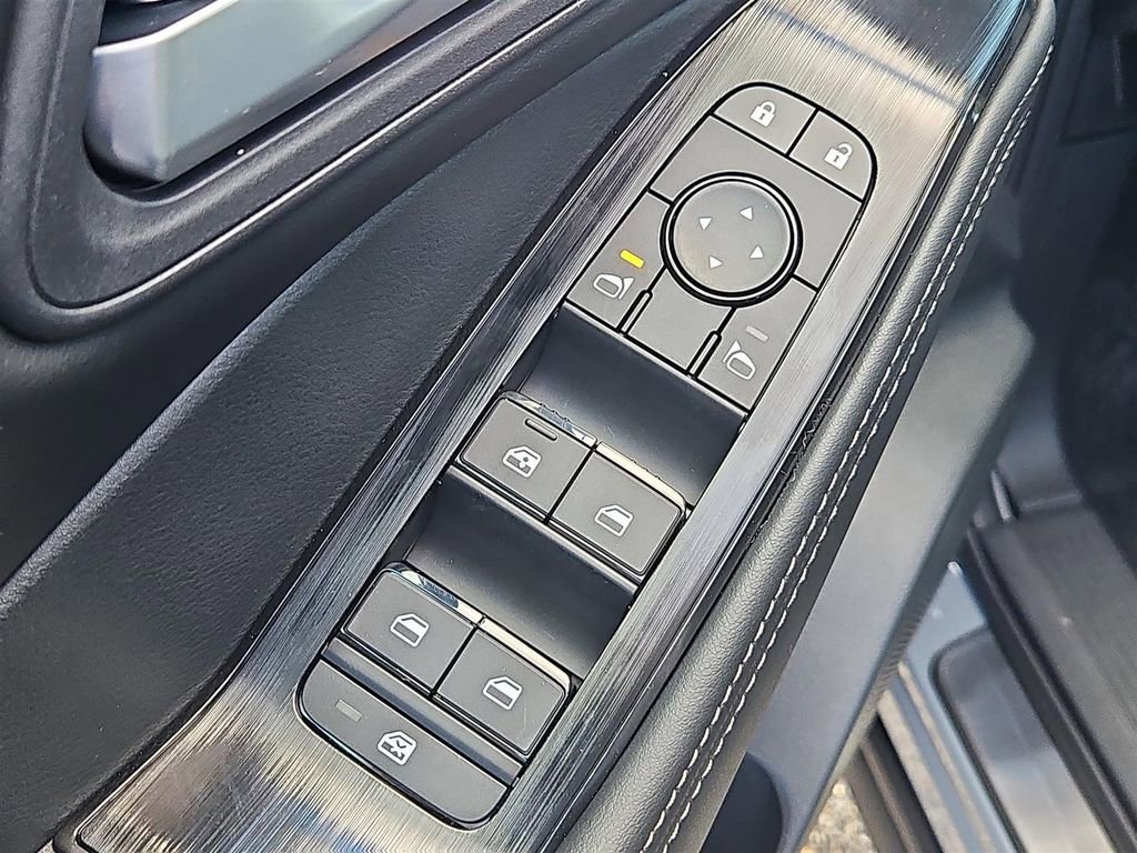 New 2026 Nissan Rogue SV image 15