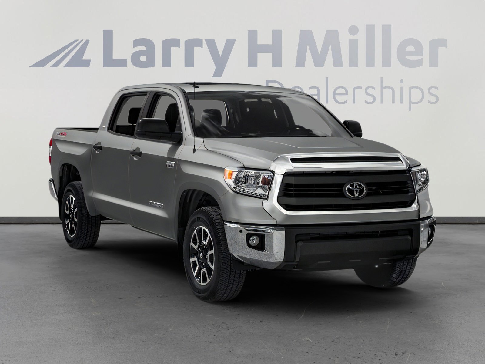 Used 2016 Toyota Tundra SR5 w/ TRD Off Road Package AWD/4WD image 6