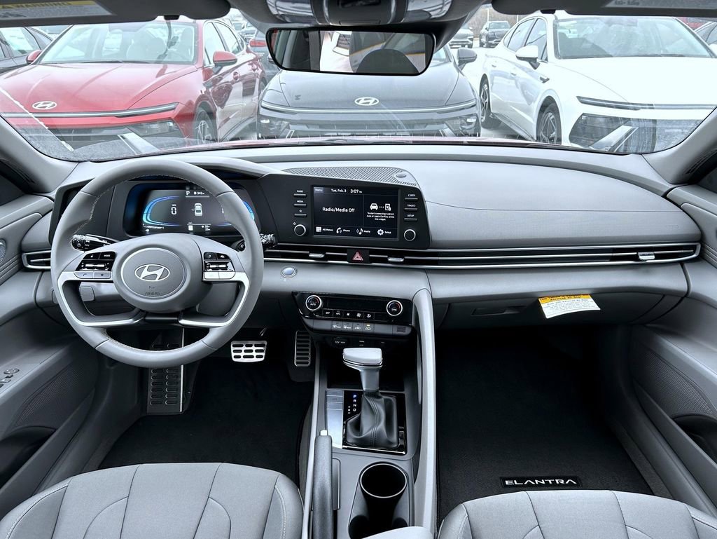 New 2026 Hyundai Elantra Sport image 12