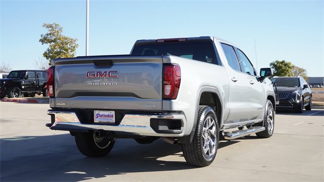 Used 2025 GMC Sierra 1500 SLE image 9