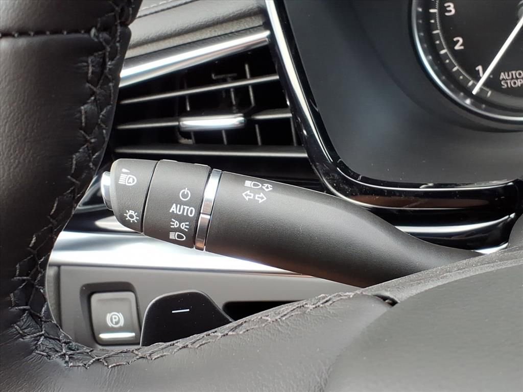 New 2025 Cadillac XT6 Premium Luxury w/ LPO, Floor Liner Package image 17