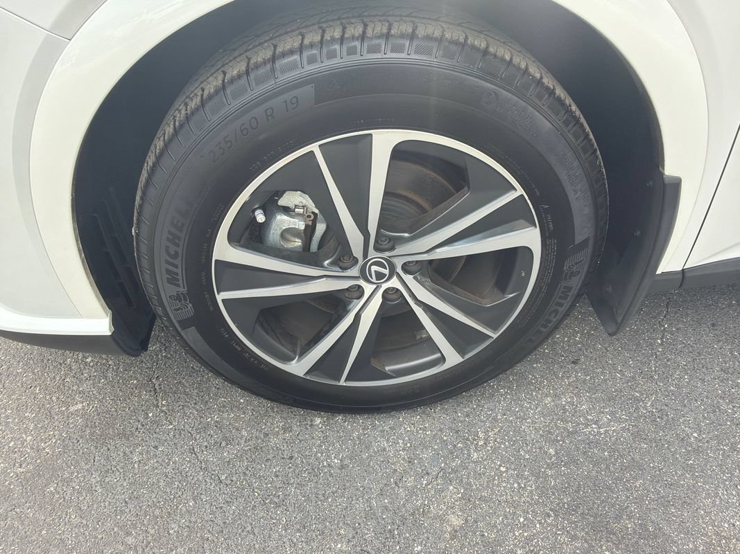 Used 2024 Lexus RX 350 Premium w/ Accessory Package (Z1) AWD/4WD image 11