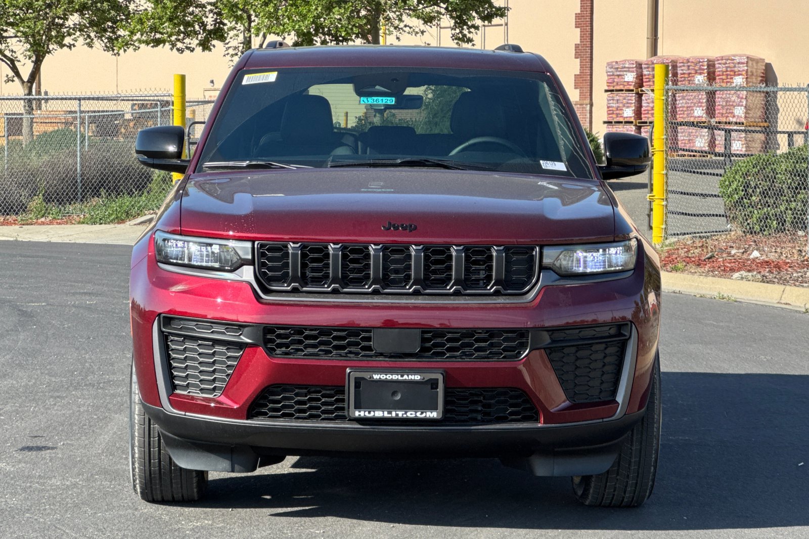 New 2026 Jeep Grand Cherokee Altitude AWD/4WD image 8