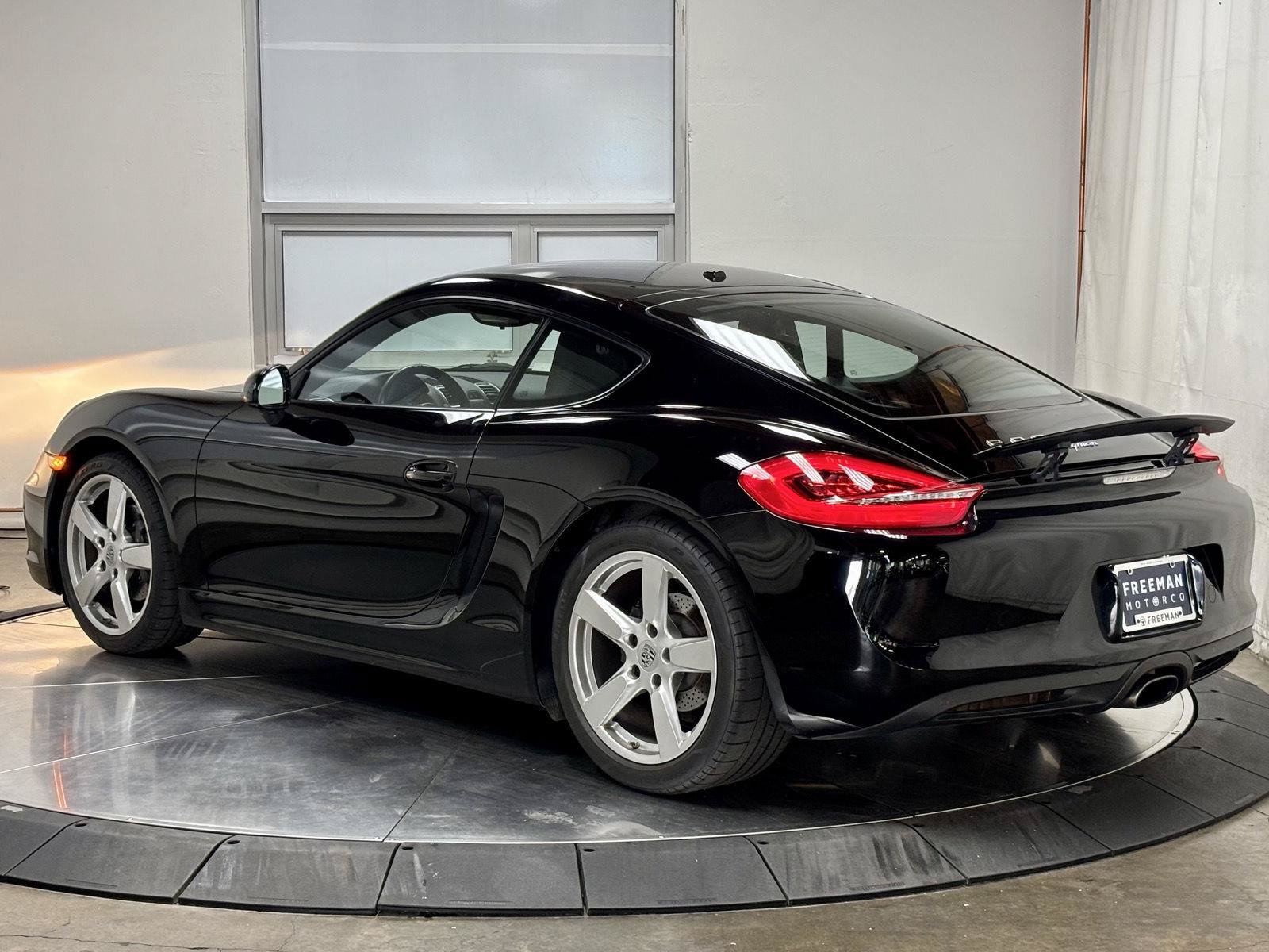 Used 2015 Porsche Cayman RWD image 7