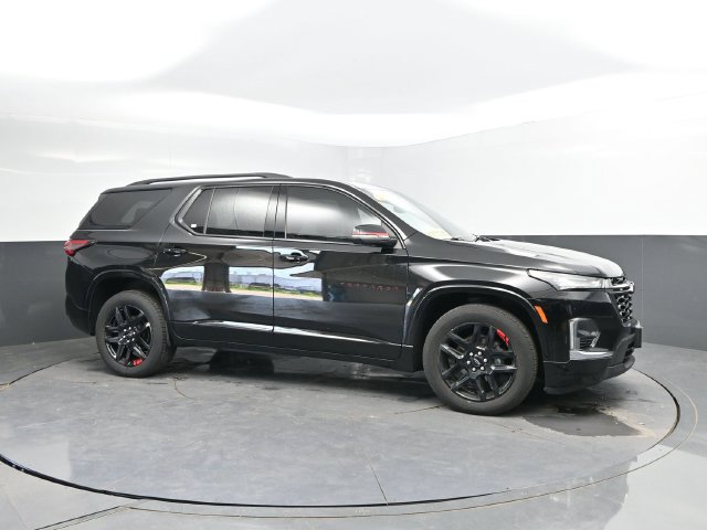 Used 2023 Chevrolet Traverse Premier w/ Redline Edition AWD/4WD image 4