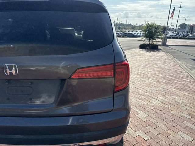 Used 2017 Honda Pilot Touring image 11