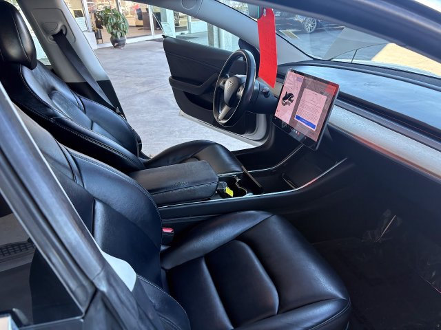 Used 2018 Tesla Model 3 Long Range RWD image 20