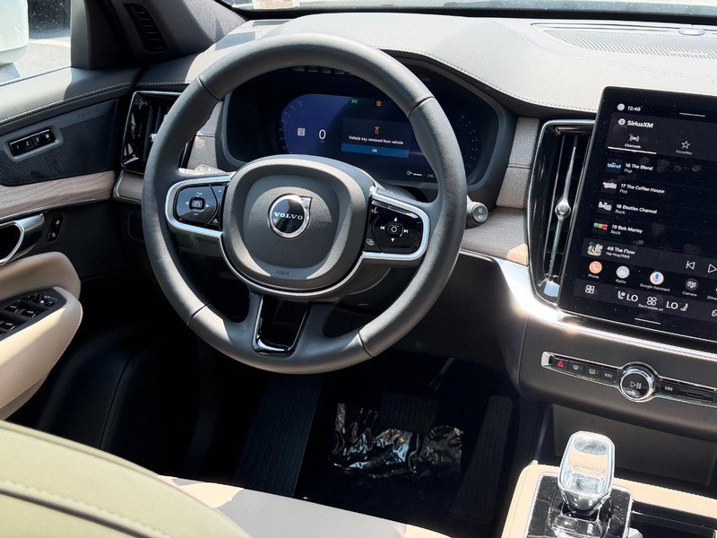 Certified 2025 Volvo XC90 B5 Plus AWD/4WD image 13