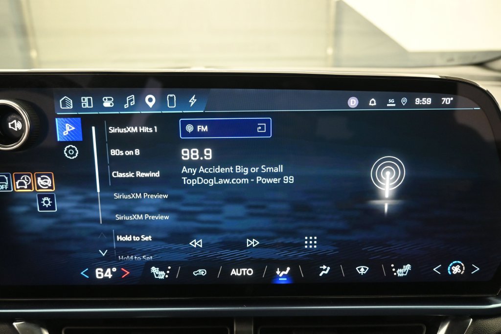 Used 2025 Chevrolet Equinox EV LT w/ Convenience Package FWD image 10