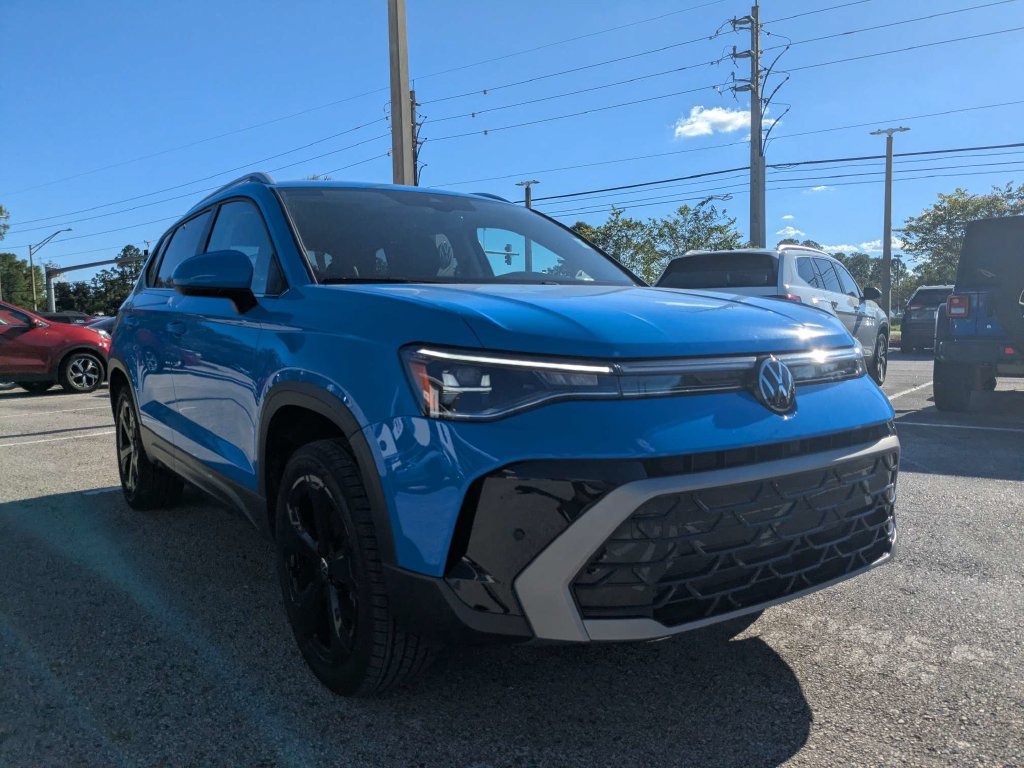 Used 2026 Volkswagen Taos SEL AWD/4WD image 7