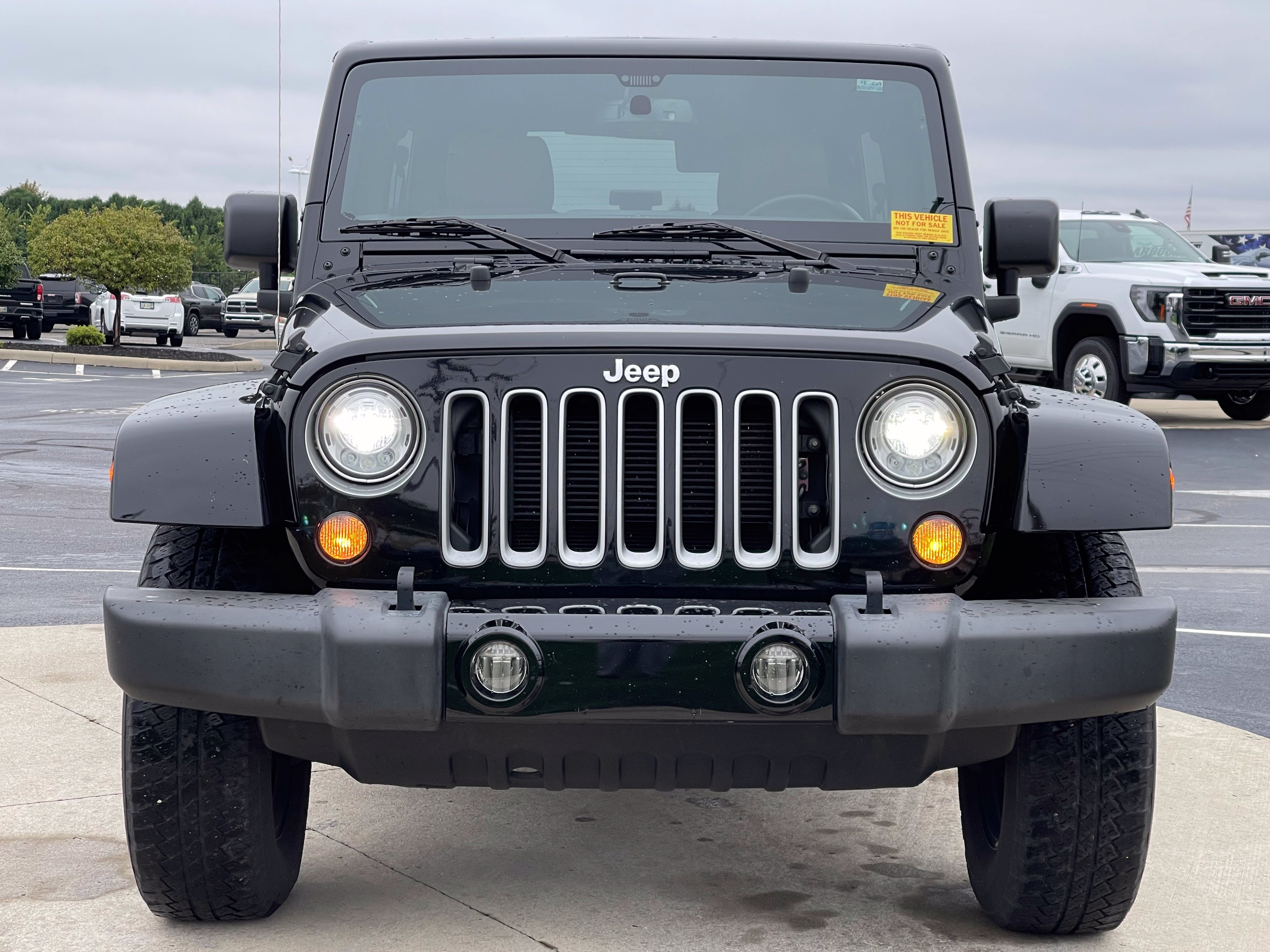 Used 2017 Jeep Wrangler Unlimited Sahara w/ Trailer Tow Group AWD/4WD image 2